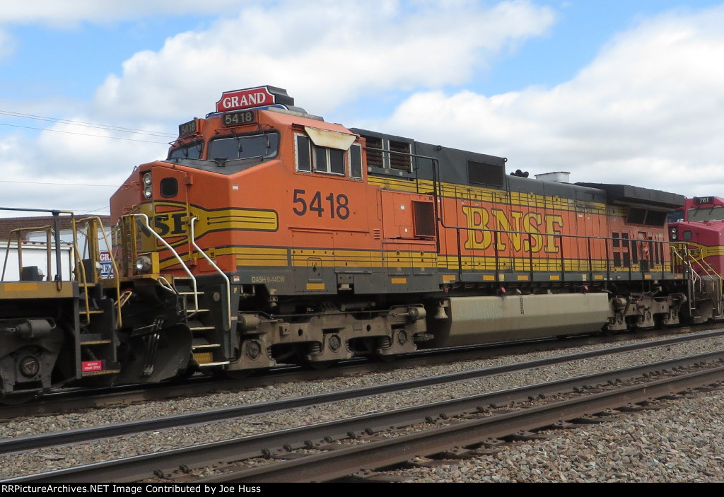 BNSF 5418